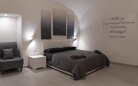 Dietro al Plebiscito luxury suite